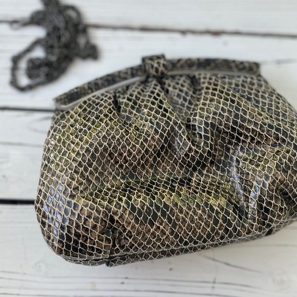 Gorgeous Vintage Snakeskin Evening Bag, Clutch or Shoulder Bag - Picture 8 of 14